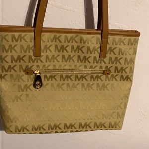 This is a Micheal kors shoulder purse.